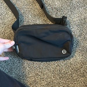 lululemon belt bag